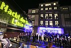 Die Nacht der Museen gehört zu den beliebtesten Kulturveranstaltungen in FrankfurtRheinMain. An diesem Tag können Sie rund 50 Museen und Ausstellungen in Frankfurt und Offenbach zur ungewöhnlichen Zeit von 19 Uhr bis 2 Uhr Nachts besuchen.